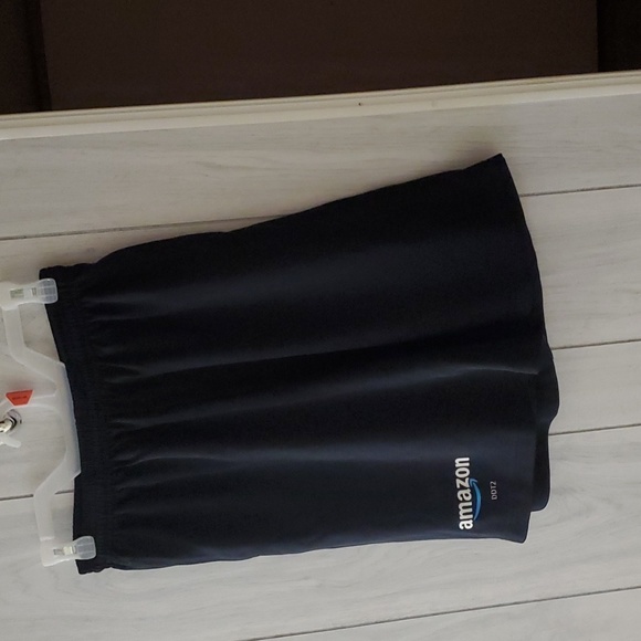 ATTN!! AMAZON WORKERS 2 piece shorts outfit, small, black. - Picture 3 of 7